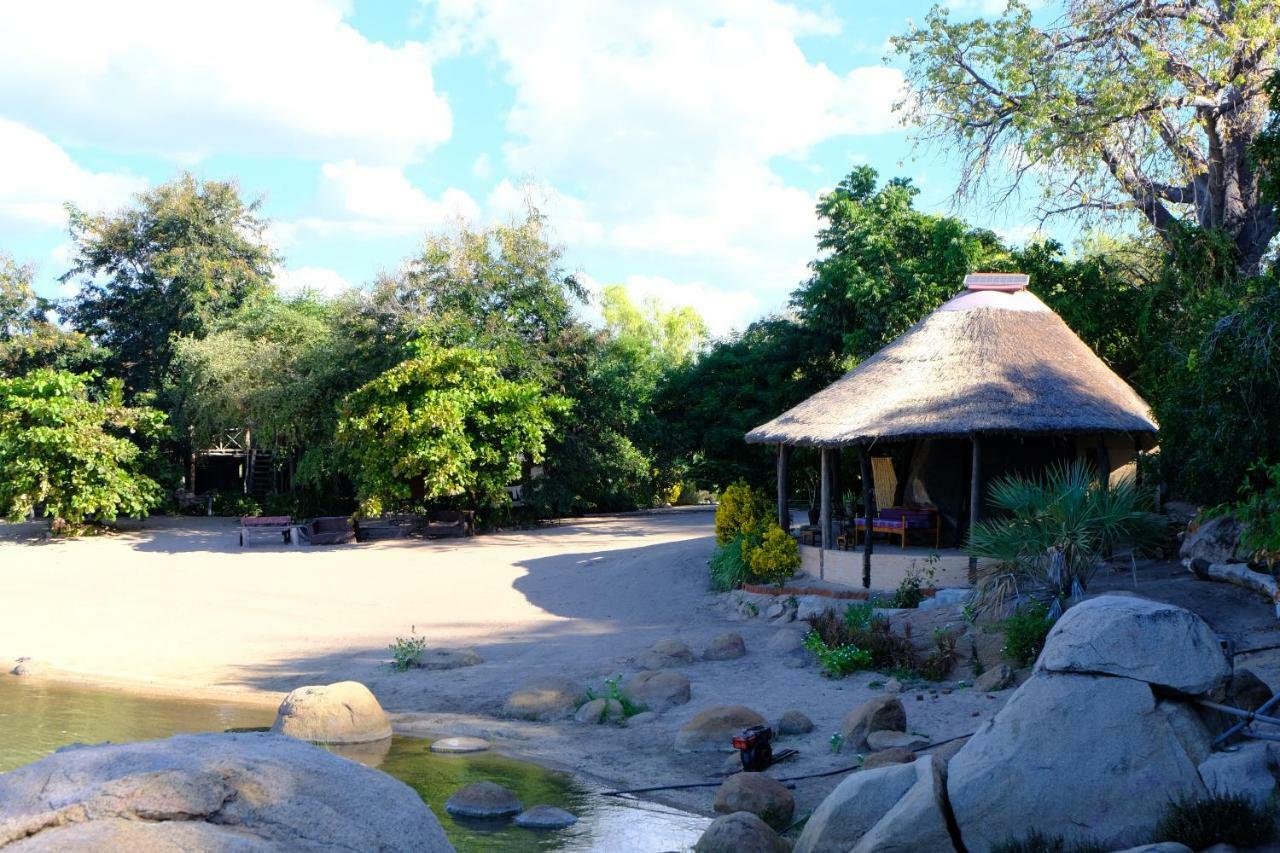 Mufasa Eco Lodge Monkey Bay Luaran gambar