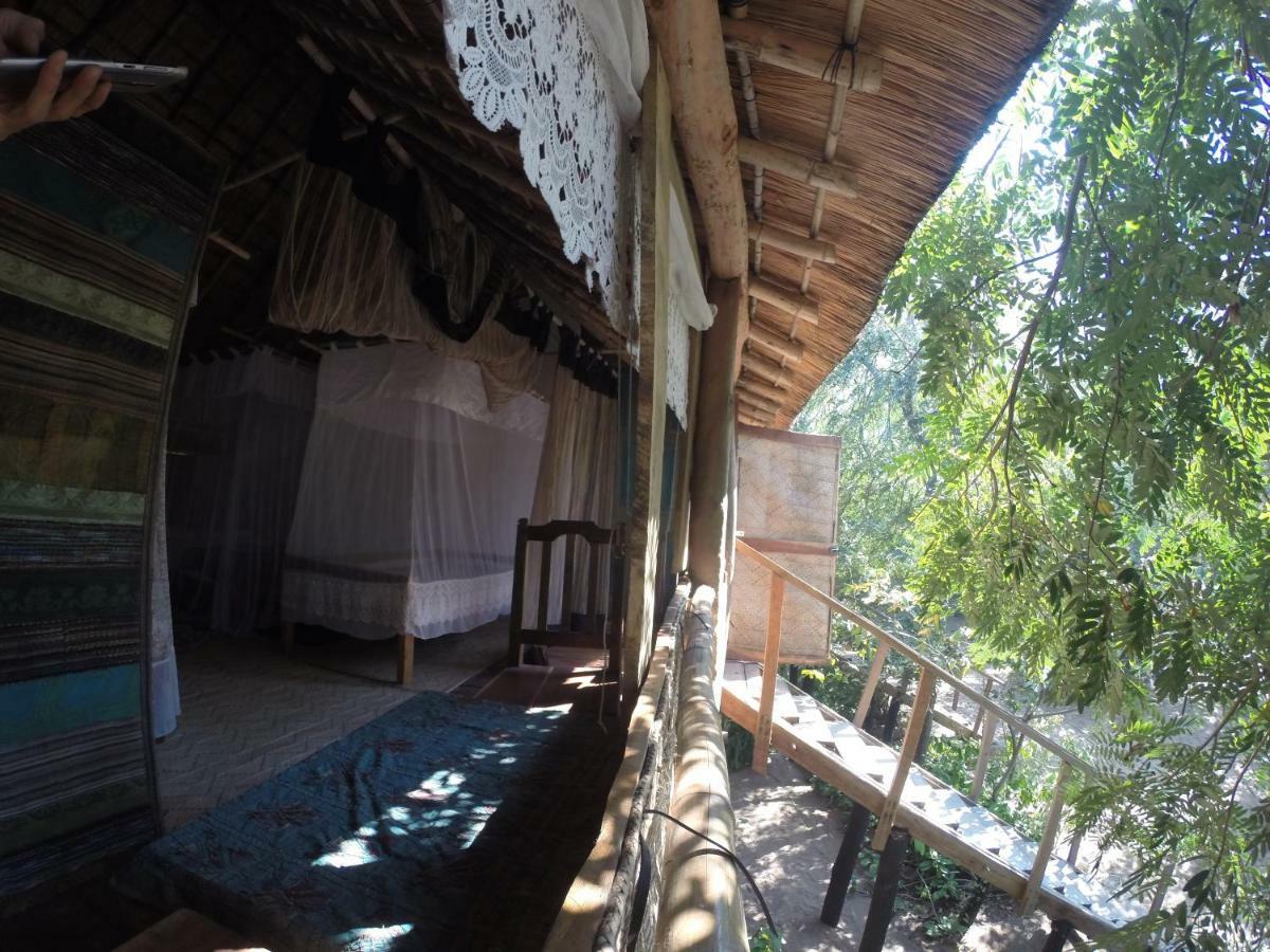 Mufasa Eco Lodge Monkey Bay Luaran gambar